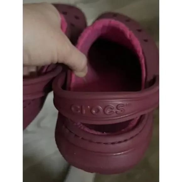 Maroon Crocs with soft interior size men 7 women 9 - Picture 11 of 11